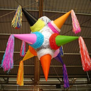 Piñata Cometa Multicolor a Súper Precio